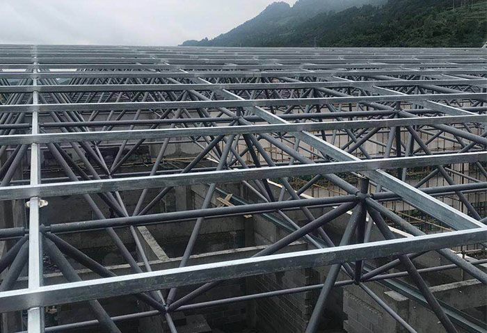岑溪仁怀冠英学校艺体楼网架